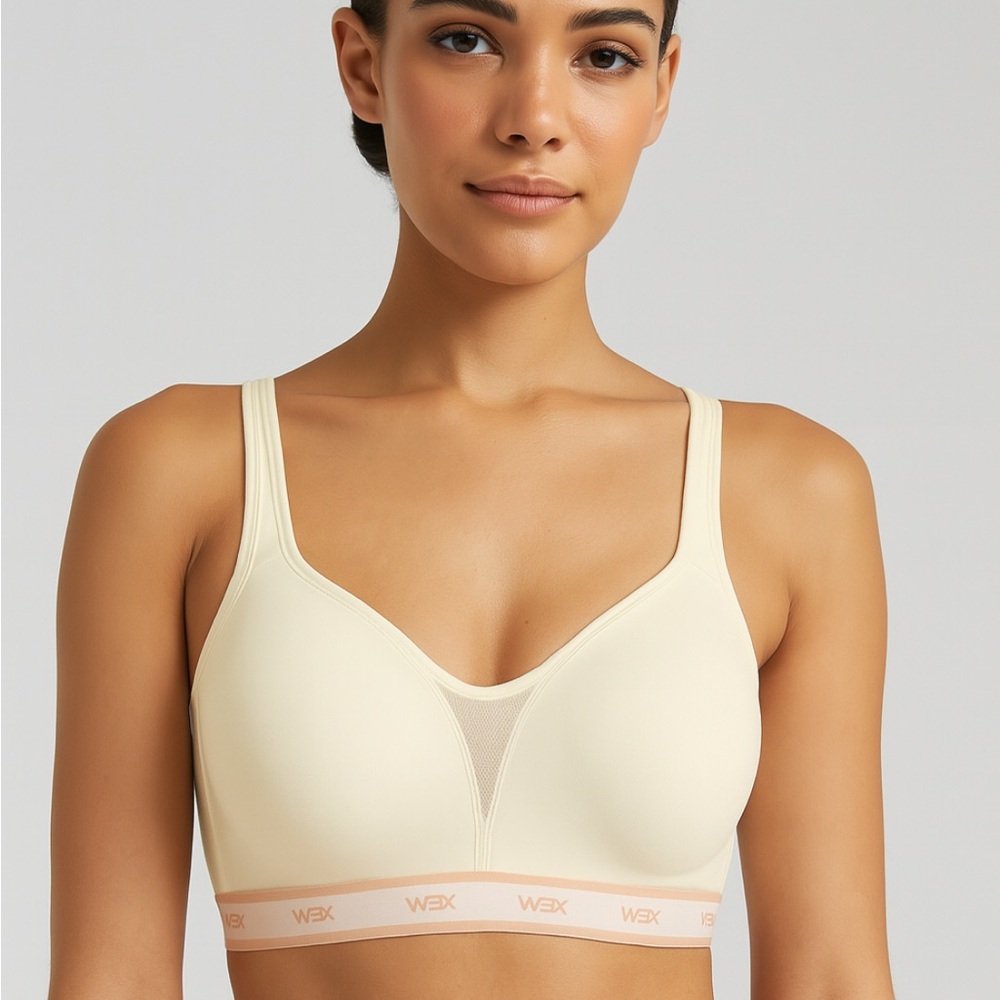 Wonderbra Cream Smooth Sport Bra         75A—34A US. 
(E2)✨✨